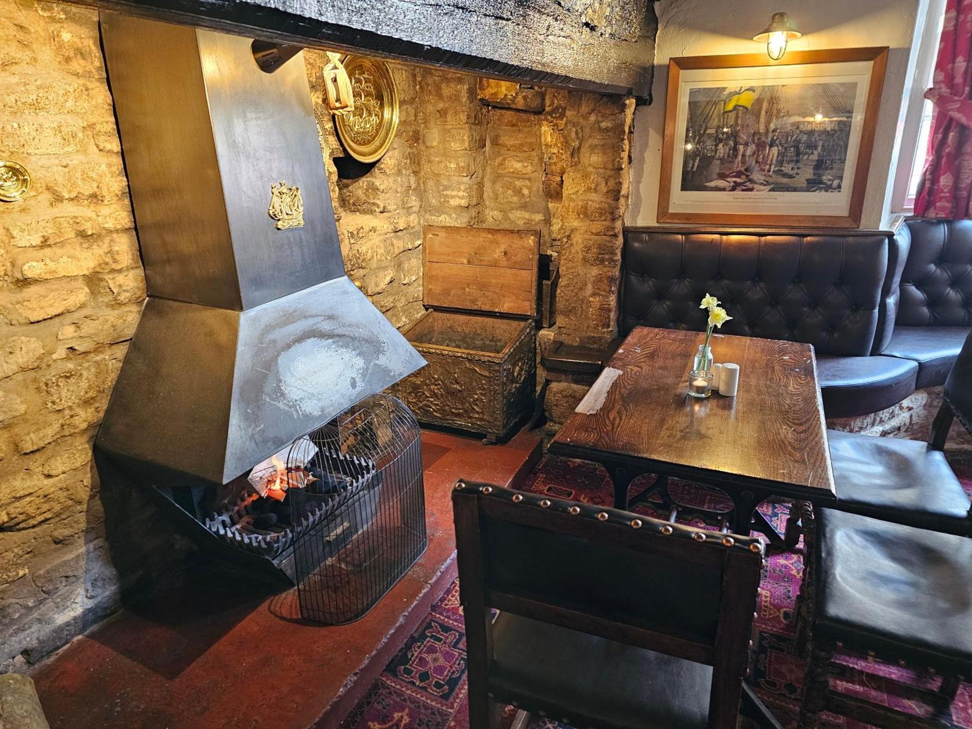 The Ship Inn 온들 외부 사진